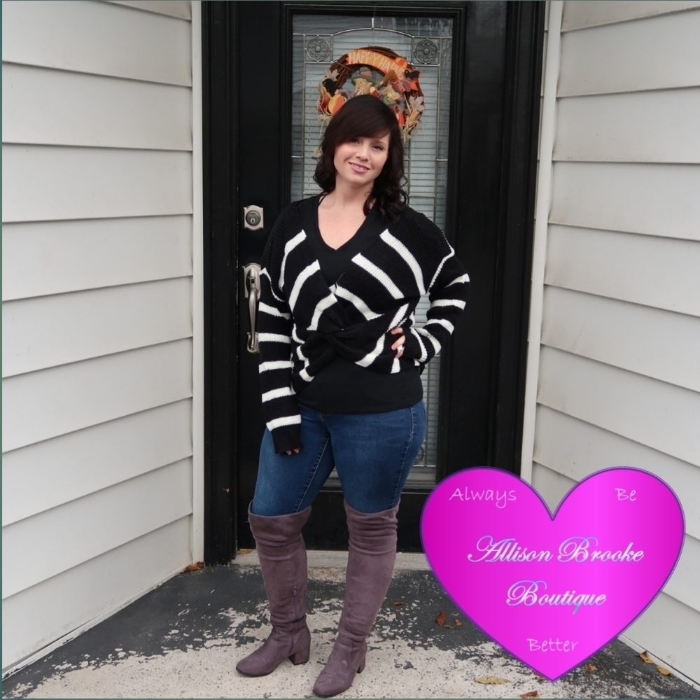 Black White Striped Twist Back Sweater Boutique Oversized Knit S/M NWT - Picture 3 of 6